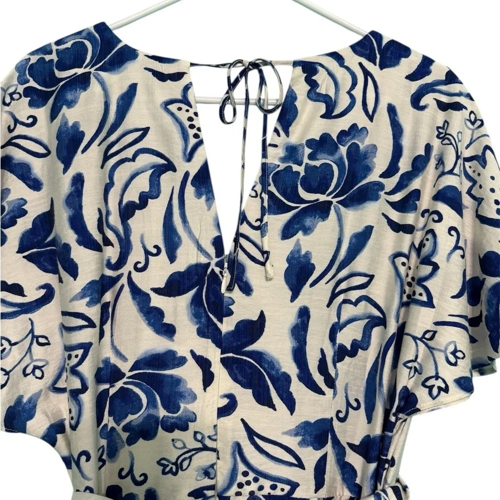 1.STATE Floral Blue and White Jumpsuit - Picture 7 of 9